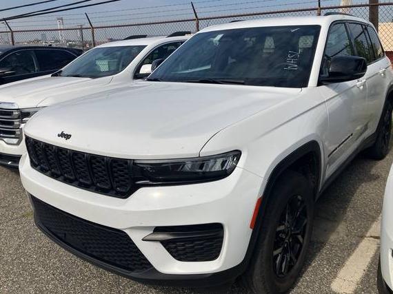 JEEP GRAND CHEROKEE 2024 1C4RJHAG4RC108650 image